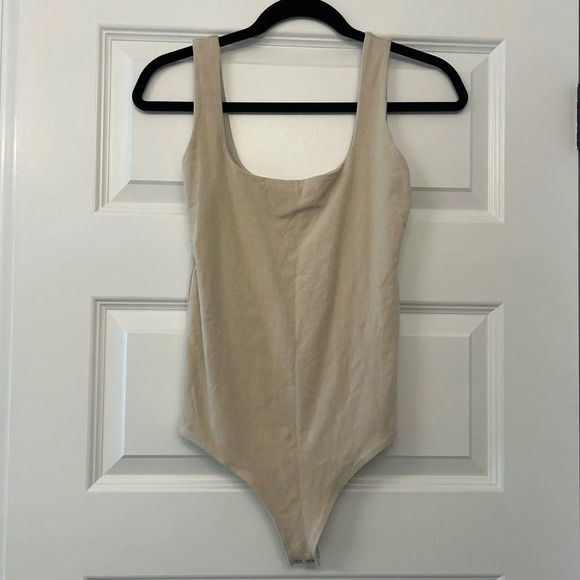 Abercrombie tan bodysuit - Picture 1 of 4